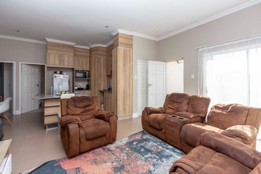 3 Bedroom Property for Sale in Parsonsvlei Eastern Cape